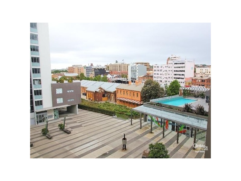 404/4 Honeysuckle Drive, Newcastle NSW 2300