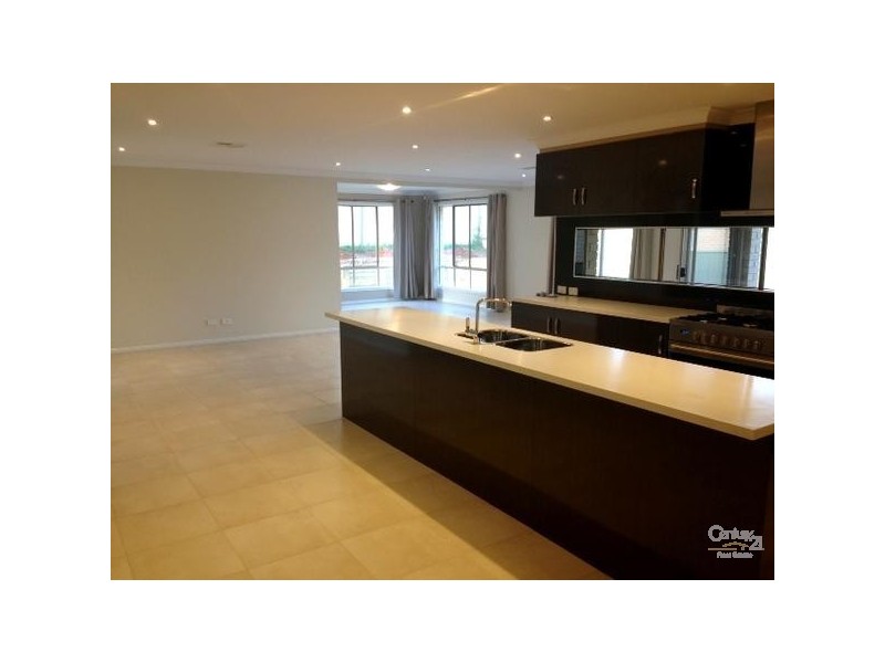 17 Hinchinbrook Close, Ashtonfield NSW 2323
