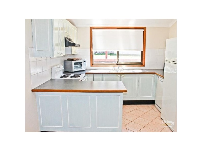 8 Craven Close, Maryland NSW 2287