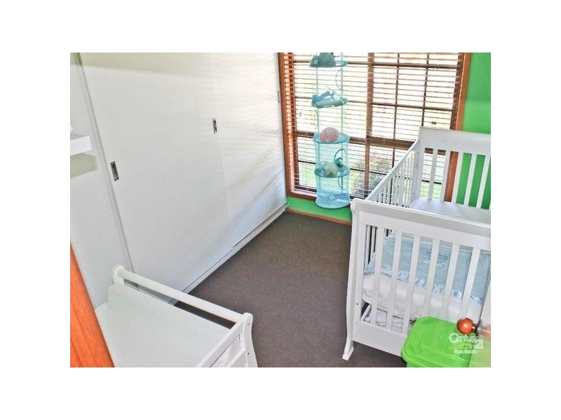 8 Craven Close, Maryland NSW 2287