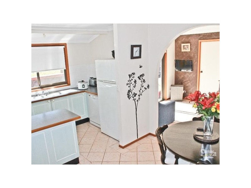 8 Craven Close, Maryland NSW 2287