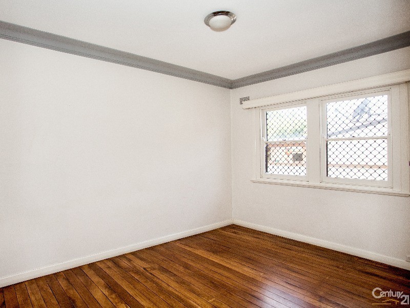 4 Gulliver Street, Hamilton NSW 2303