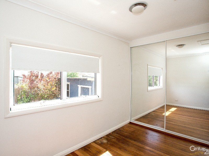 4 Gulliver Street, Hamilton NSW 2303