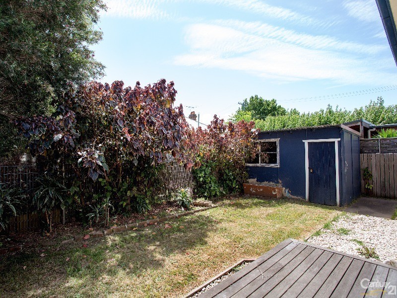 4 Gulliver Street, Hamilton NSW 2303