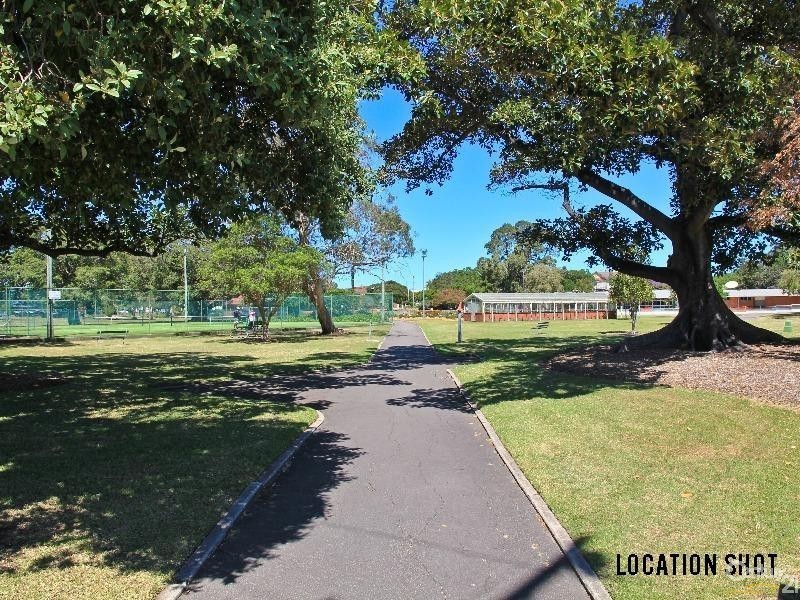 4 Gulliver Street, Hamilton NSW 2303