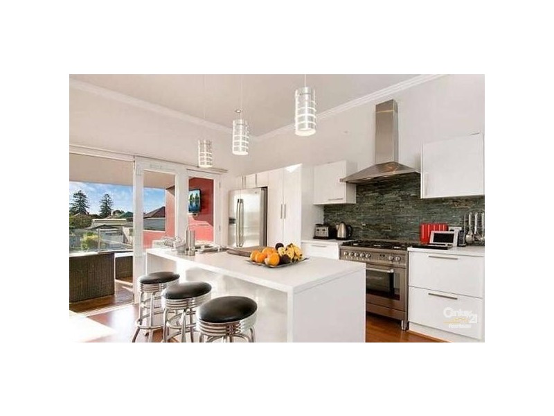 51 Douglas Street, Stockton NSW 2295