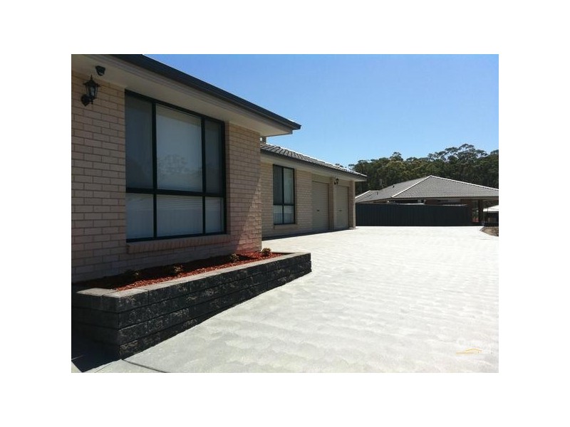 7 Soloman Road, Cameron Park NSW 2285