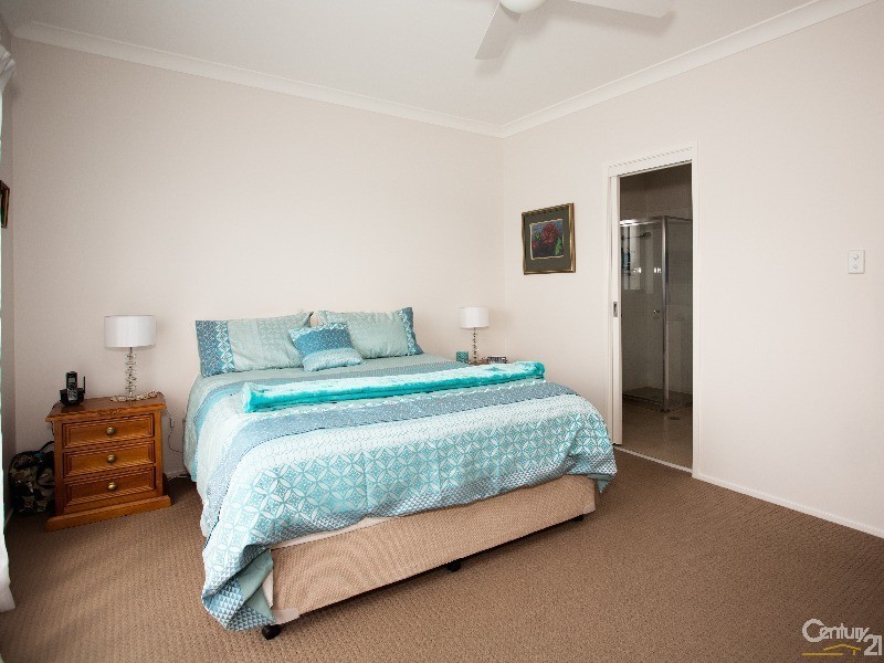 5 Kimberley Place, Macquarie Hills NSW 2285