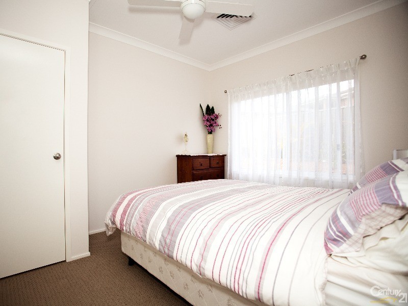 5 Kimberley Place, Macquarie Hills NSW 2285