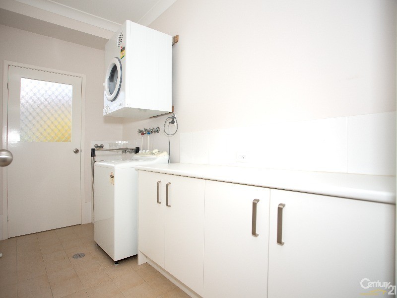 5 Kimberley Place, Macquarie Hills NSW 2285