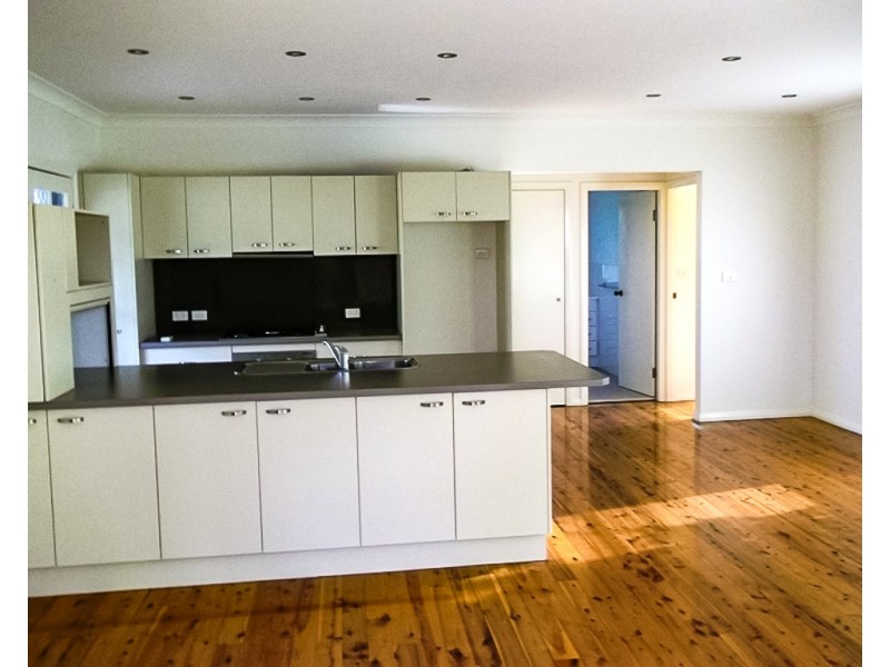 118 Crescent Road, Waratah NSW 2298