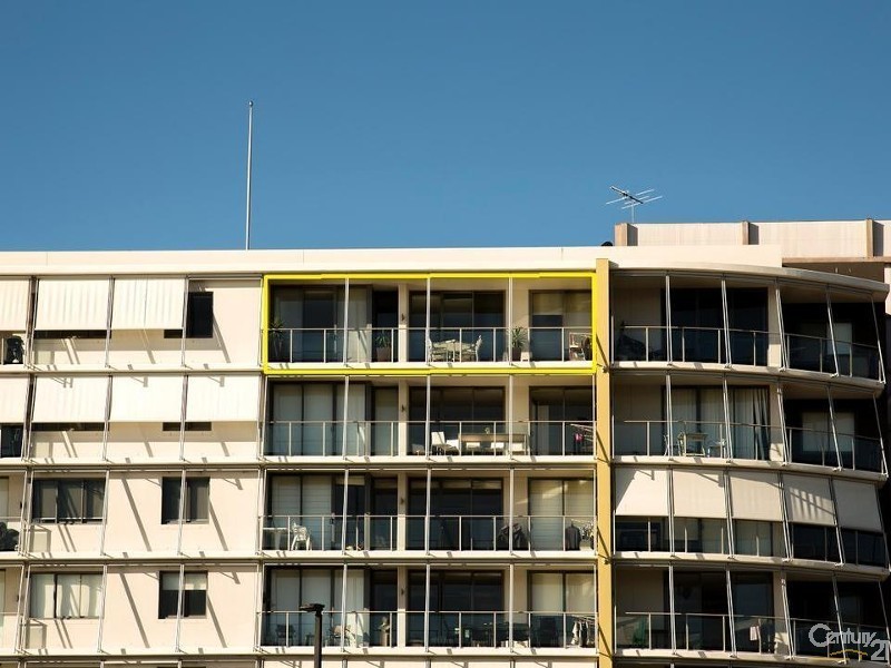 603/19 Honeysuckle Drive, Newcastle NSW 2300
