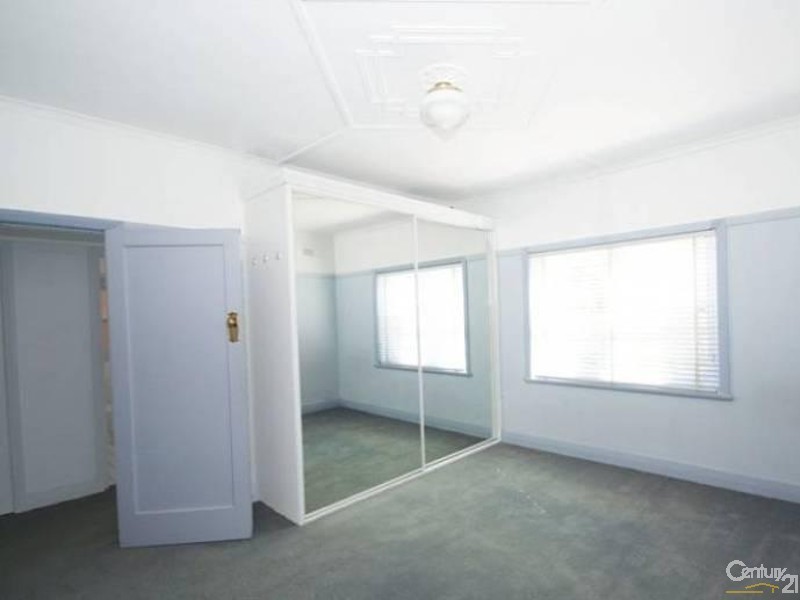 2/93  Wolfe Street, The Hill NSW 2300