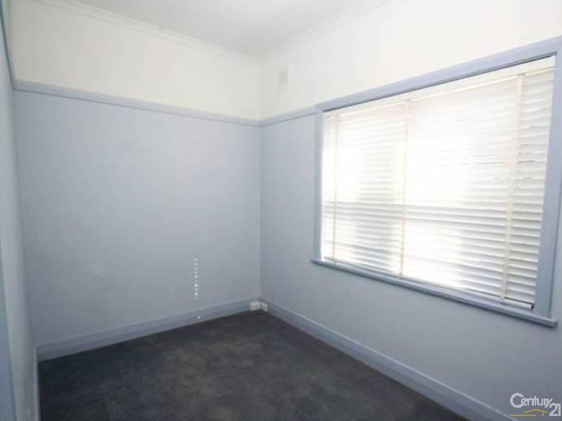 2/93  Wolfe Street, The Hill NSW 2300