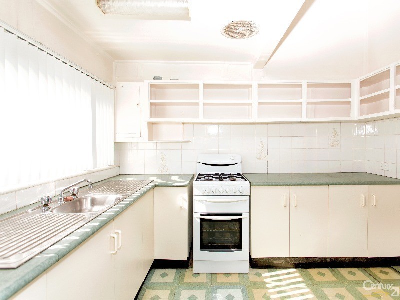 11 Edmund Street, Mayfield NSW 2304