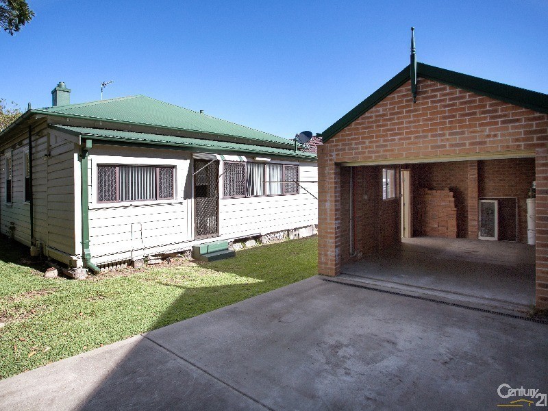 11 Edmund Street, Mayfield NSW 2304