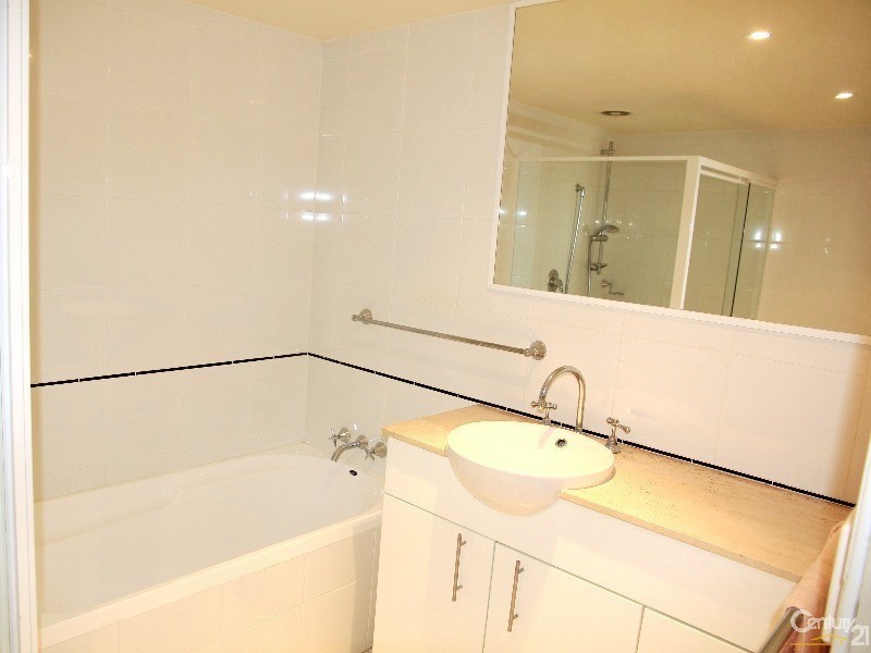 208/328 King Street, Newcastle NSW 2300