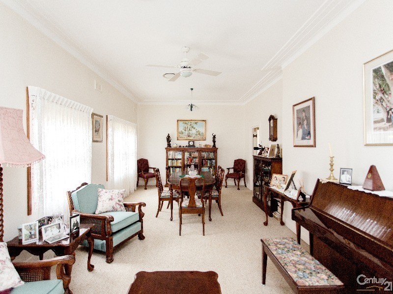 13 Dumaresq Street, Hamilton South NSW 2303