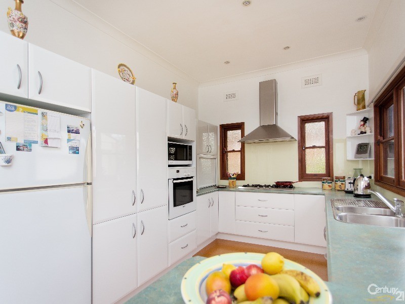 13 Dumaresq Street, Hamilton South NSW 2303