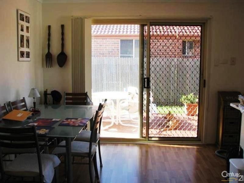 9 Robertson Street, Carrington NSW 2294