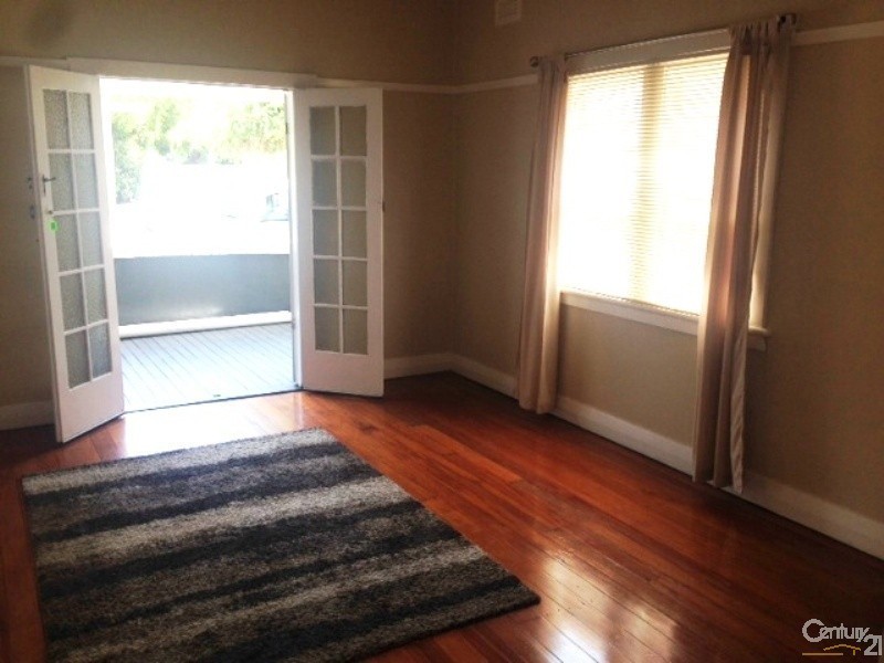 47 Gulliver Street, Hamilton NSW 2303