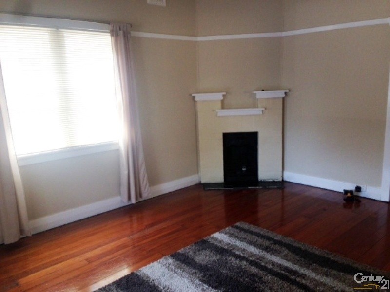 47 Gulliver Street, Hamilton NSW 2303