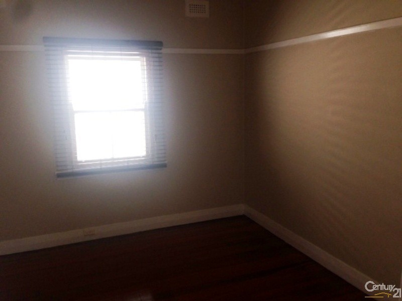 47 Gulliver Street, Hamilton NSW 2303