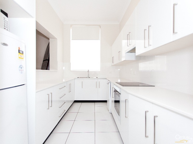 2/16-20 Watt Street, Newcastle NSW 2300