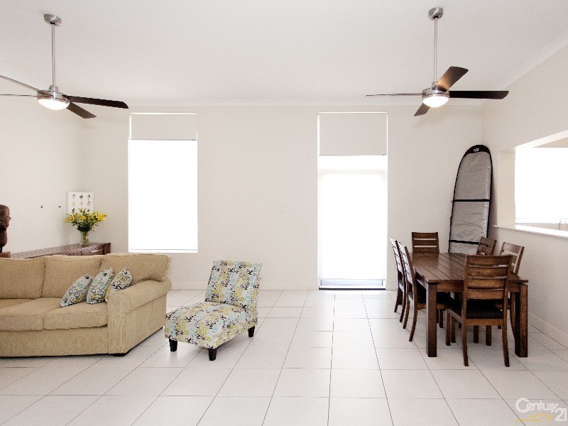 2/16-20 Watt Street, Newcastle NSW 2300