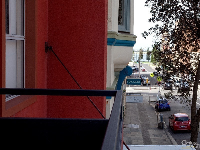 2/16-20 Watt Street, Newcastle NSW 2300