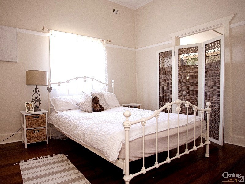 25 Nile Street, Mayfield NSW 2304