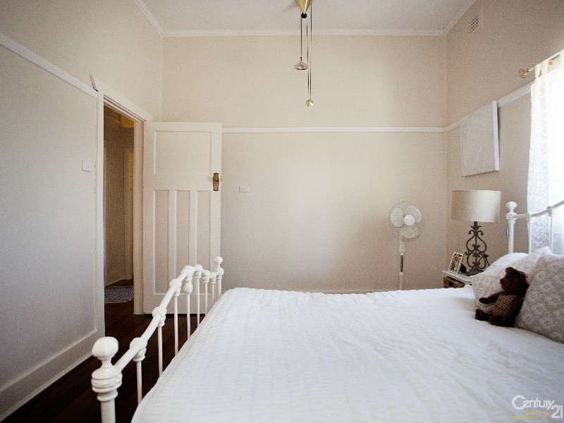 25 Nile Street, Mayfield NSW 2304