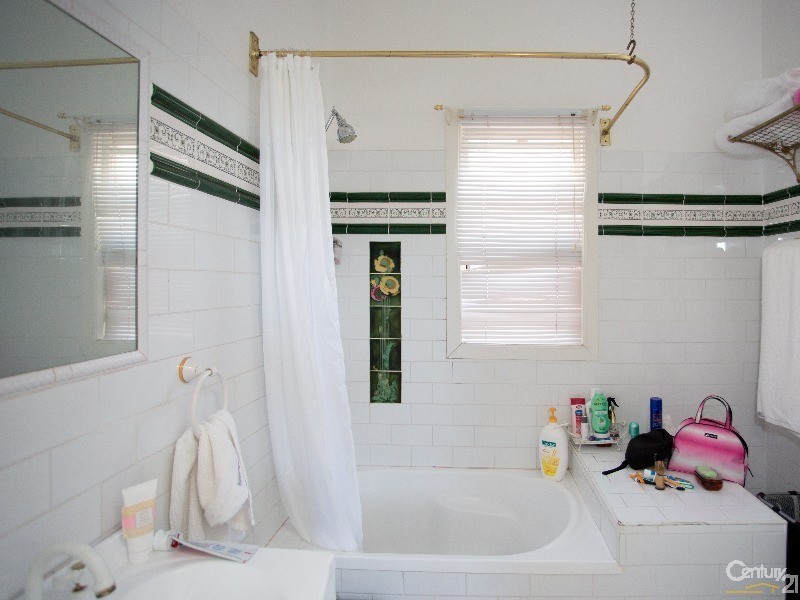 25 Nile Street, Mayfield NSW 2304