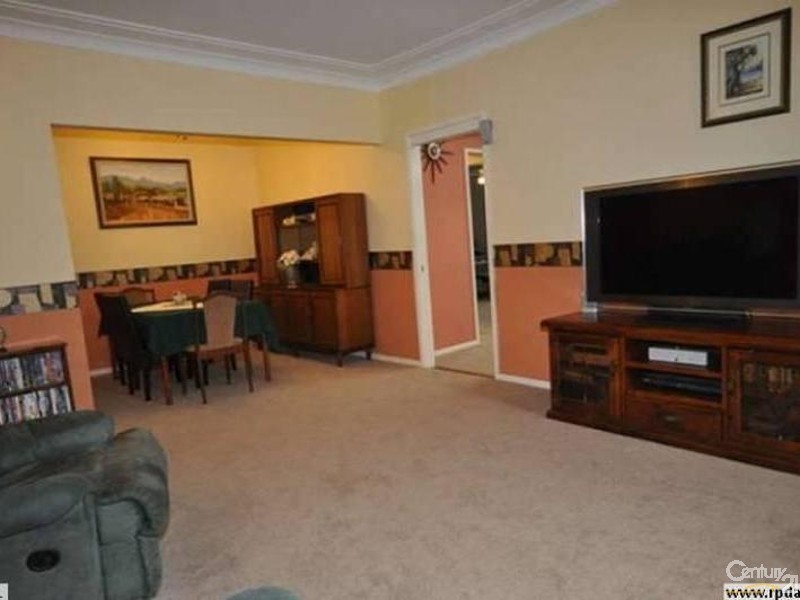121 Reservoir Road, Glendale NSW 2285
