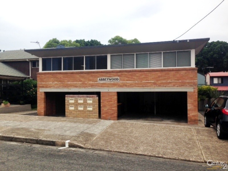 2/4 Mosbri Crescent, Cooks Hill NSW 2300