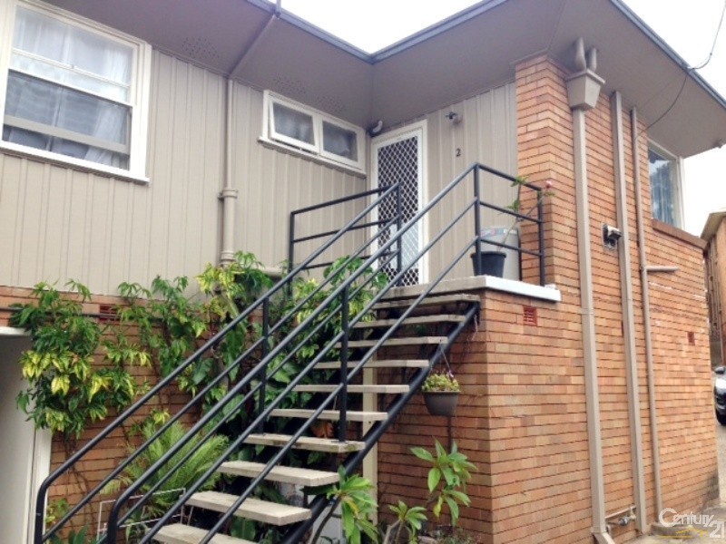 2/4 Mosbri Crescent, Cooks Hill NSW 2300