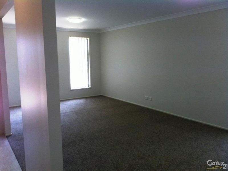 21 Tenyo Street, Cameron Park NSW 2285