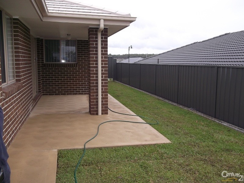 21 Tenyo Street, Cameron Park NSW 2285