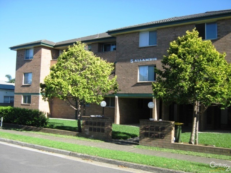 2/5 Dent Street, Merewether NSW 2291