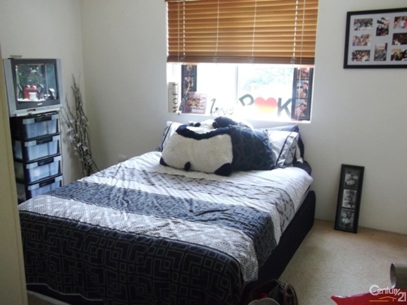 2/5 Dent Street, Merewether NSW 2291