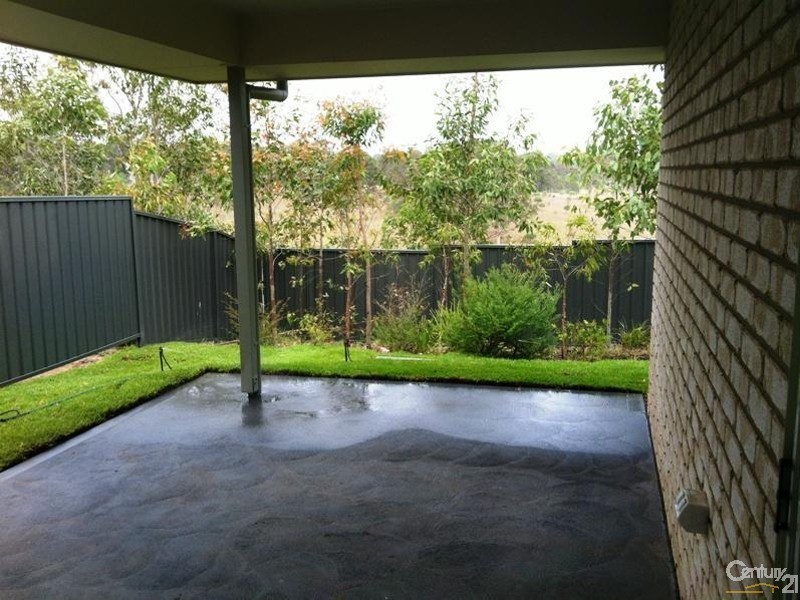 11 Radiant Avenue, Largs NSW 2320