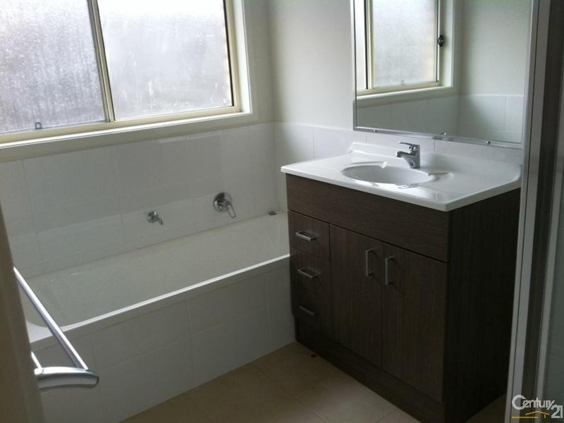 11 Radiant Avenue, Largs NSW 2320