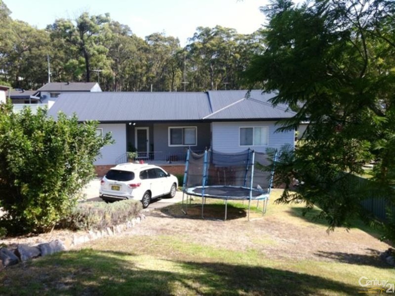 16 Regent Street, Tingira Heights NSW 2290