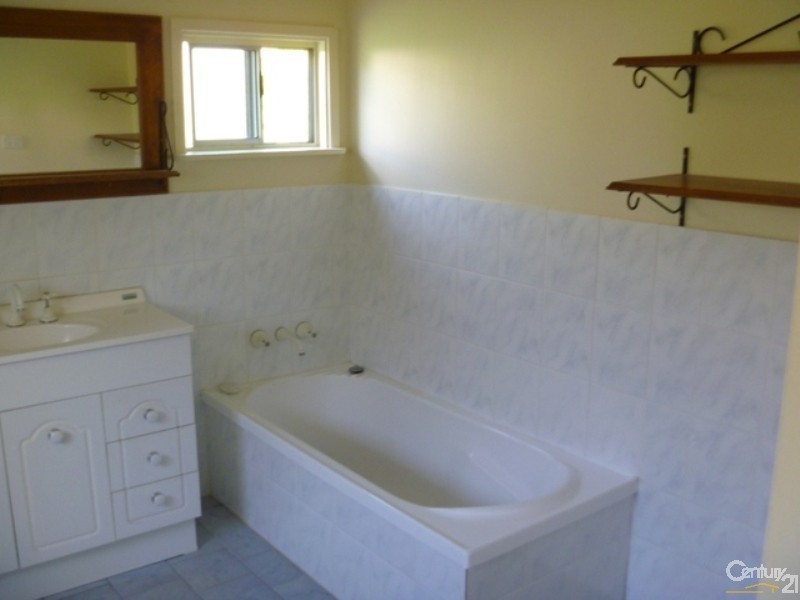 73 Fifth Street, Weston NSW 2326