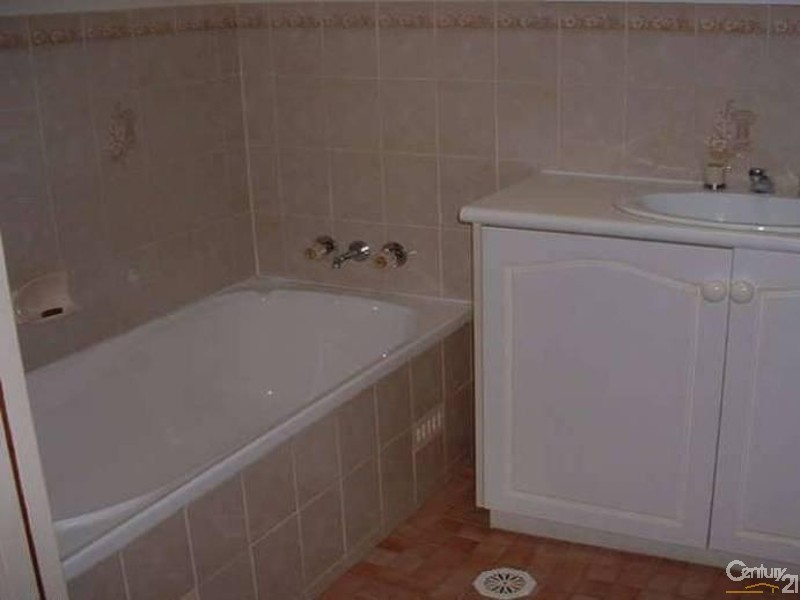 2/21 Thomas Street, Cardiff NSW 2285