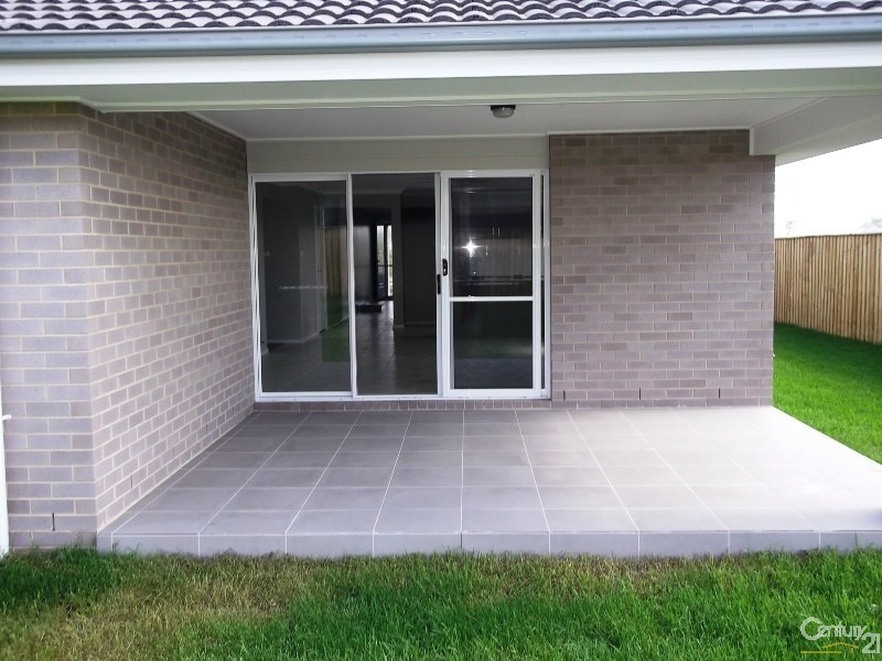 17 Dove Street, Aberglasslyn NSW 2320