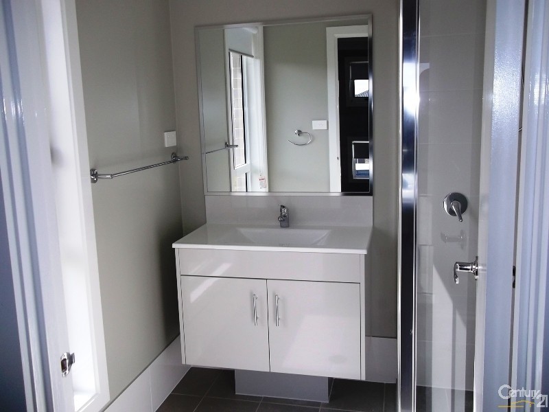 2 Bowerbird Close, Aberglasslyn NSW 2320