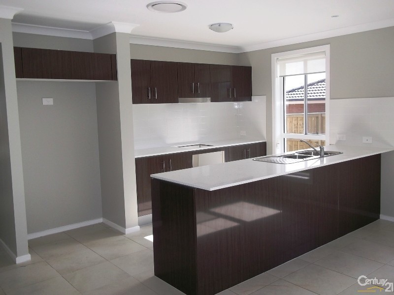 2 Bowerbird Close, Aberglasslyn NSW 2320