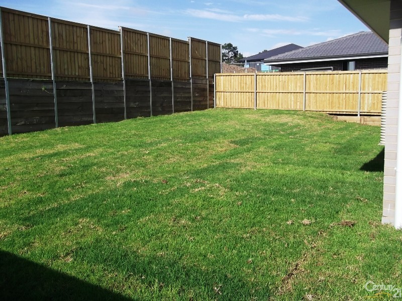 2 Bowerbird Close, Aberglasslyn NSW 2320