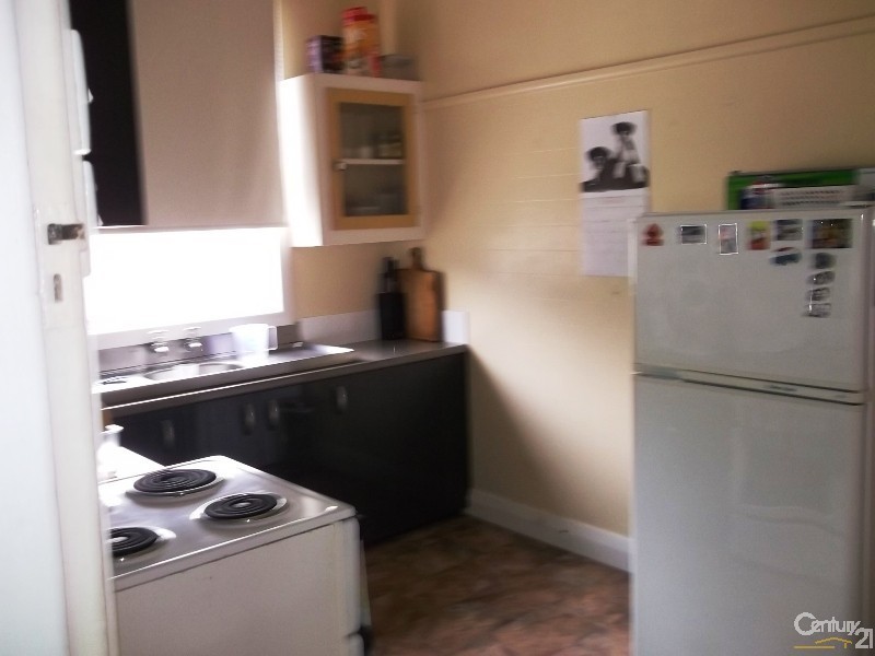 11 Hopkins Street, Merewether NSW 2291